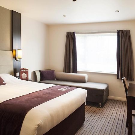 Premier Inn Watford Central Kültér fotó
