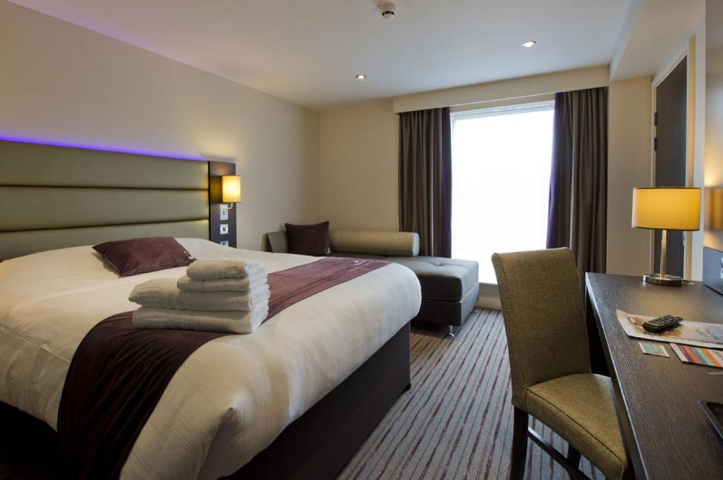 Premier Inn Watford Central Kültér fotó
