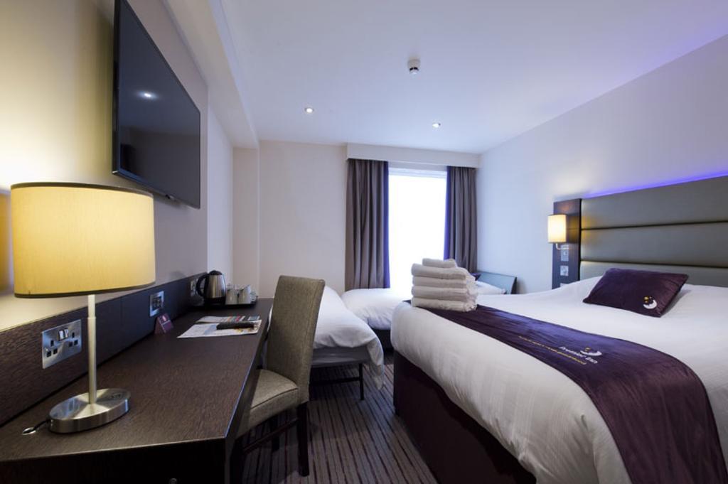 Premier Inn Watford Central Kültér fotó
