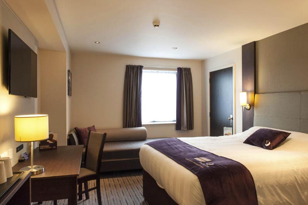 Premier Inn Watford Central Kültér fotó