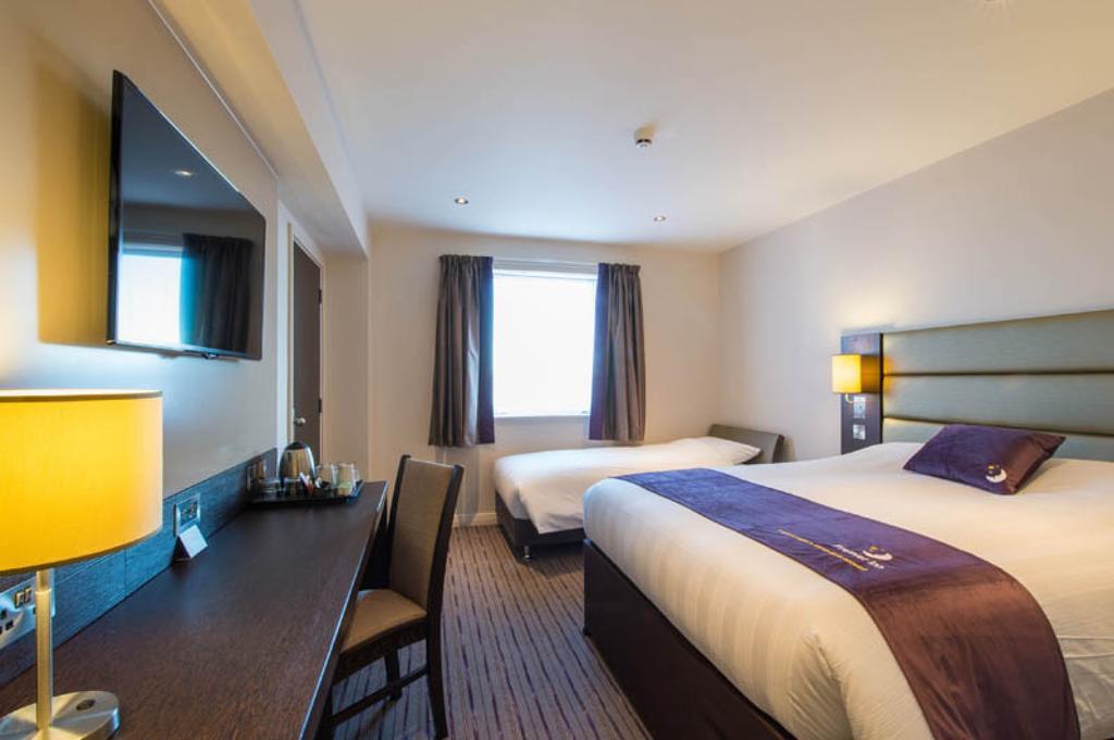 Premier Inn Watford Central Kültér fotó