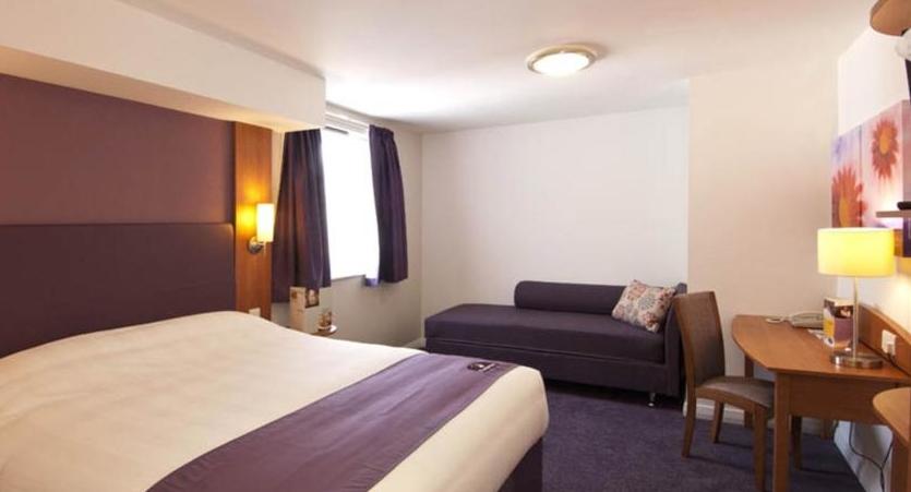 Premier Inn Watford Central Kültér fotó